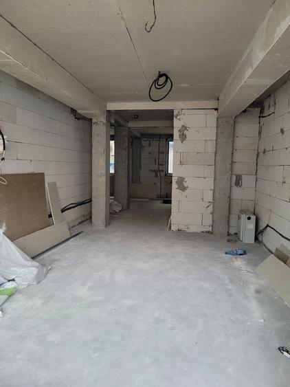 Piata Ovidiu - spatiu comercial cu vad pietonal - 7