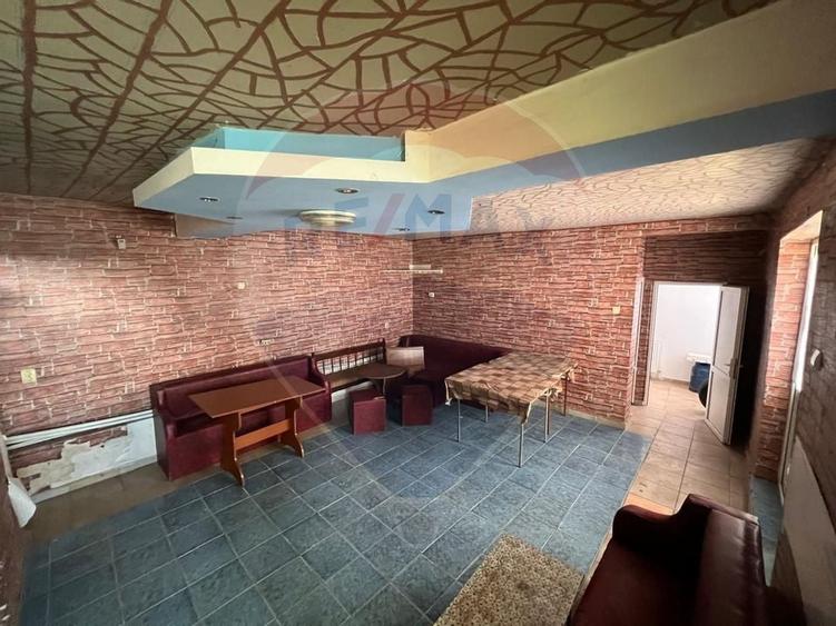 Casă / Vilă cu 5 camere de vânzare - 13