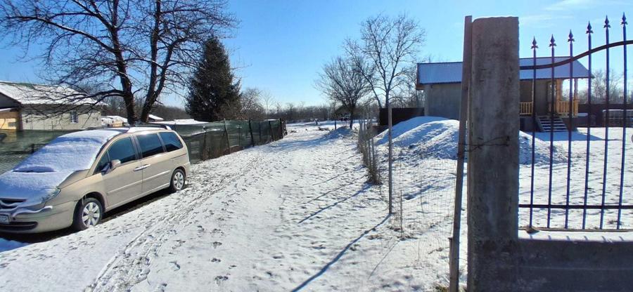 Teren intravilan 3.594 mp - 5