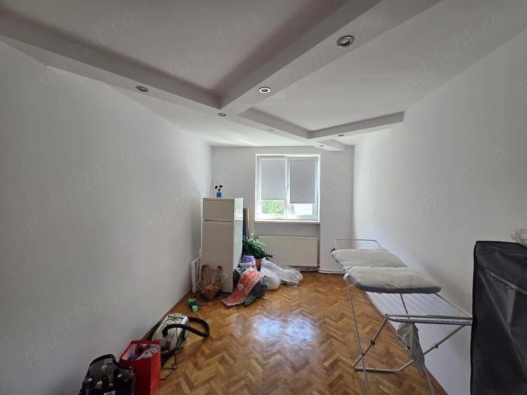 De vanzare apartament 3 camere zona Lunca, Re?i?a - 9