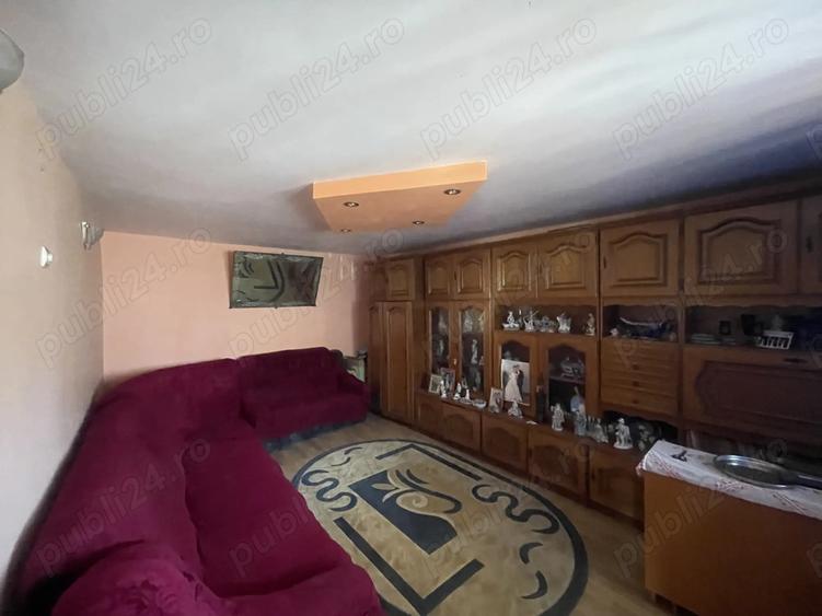 Casa P+1 de vanzare Bariera Valcii, str. Primaverii - 5