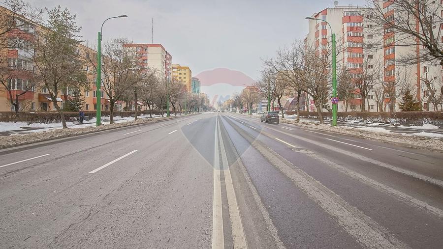 SPATIU 40 MP UTILI CU VAD | BULEVARDUL ALEXANDRU VLAHUTA NR. 21 | - 17