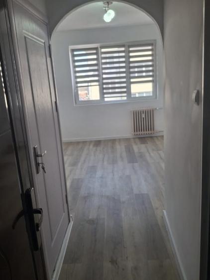 Garsoniera 21 mp, complet renovata -zona Jumbo - 3