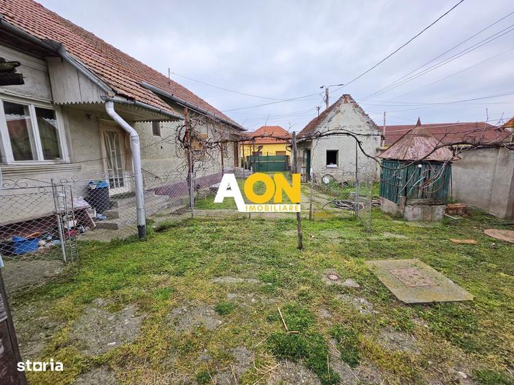 Teren intravilan parcelat, 1621 mp, cu casa demolabila, Barabant - 3