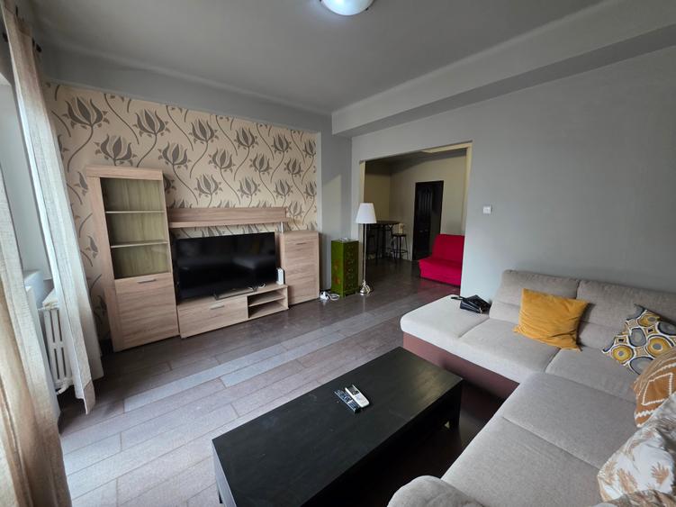 Vanzare 2 camere Calea Victoriei etajul 2 Radisson - 2