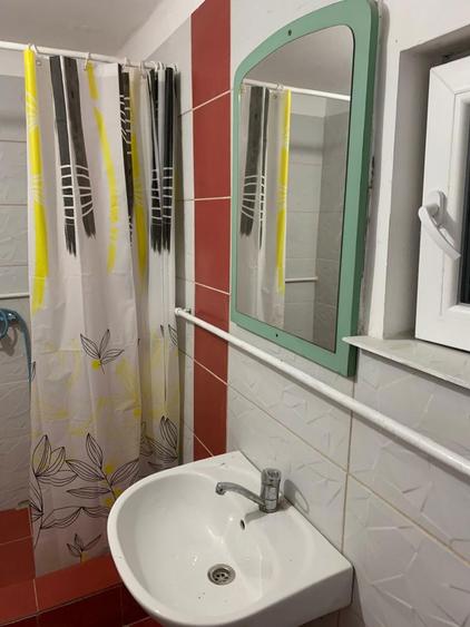 Inchiriez casa cartierul Someseni - 4