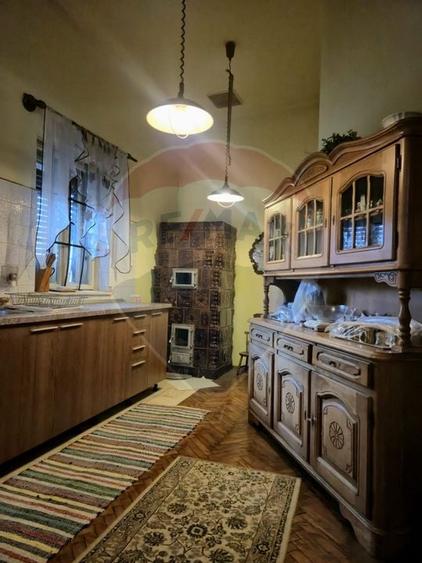 Casă / Vilă cu 5 camere de vânzare - 10