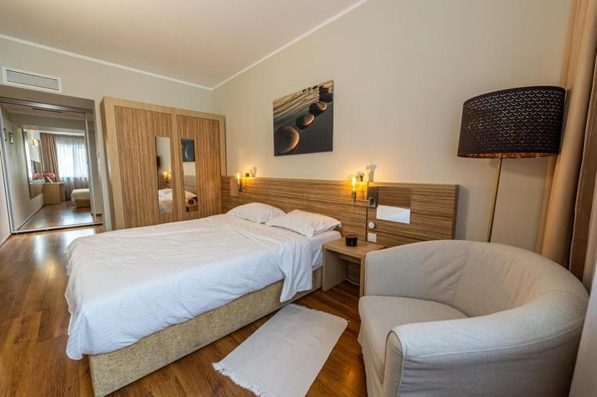 Apartament 2 camere | Centrala Proprie | Rin Vitan Barzesti - 7