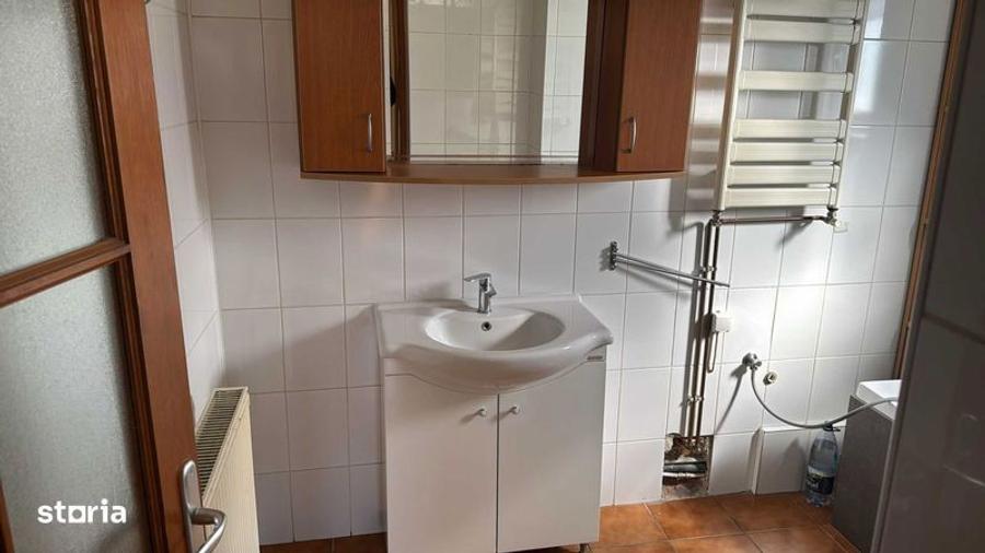 Inchiriez apartament mobilat 3 camere plus dressing in Cornesti etaj 1 - 3