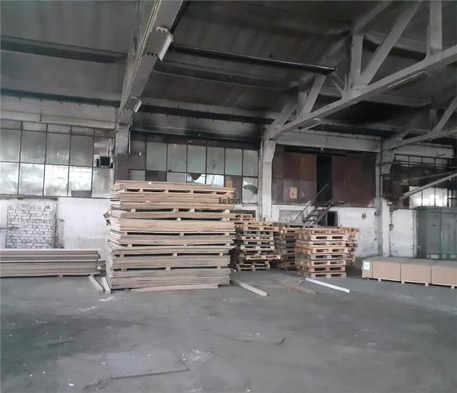 Spatiu Industrial - 2700 mp - Productie - Depozitare - Distributie - 23