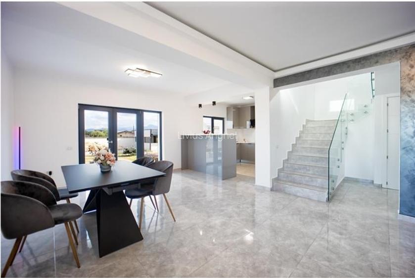 Resedinta pe apreciabil confort,  acord incantator, Harman, Brasov