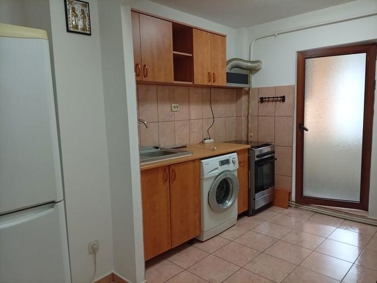 Inchiriez ap 2 camere - 4