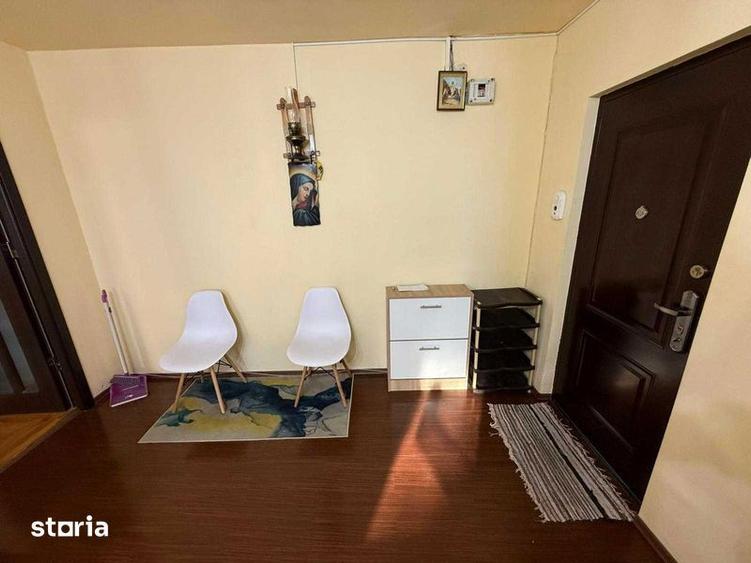 Inchiriez apartament 2 camere zona Pegagoic scoala 15 - 1