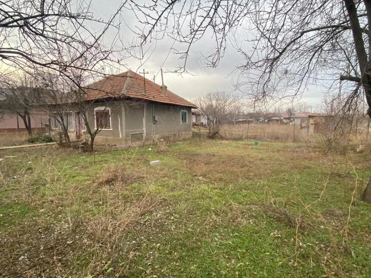 Vand casa in ora?ul Zimnicea str cuza Voda; Nr 229. - 8