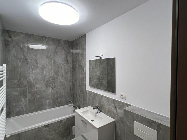 Inchiriez apartament 3 camere situat central in Timisoara Monarch Residence Circumvalatiunii - 2