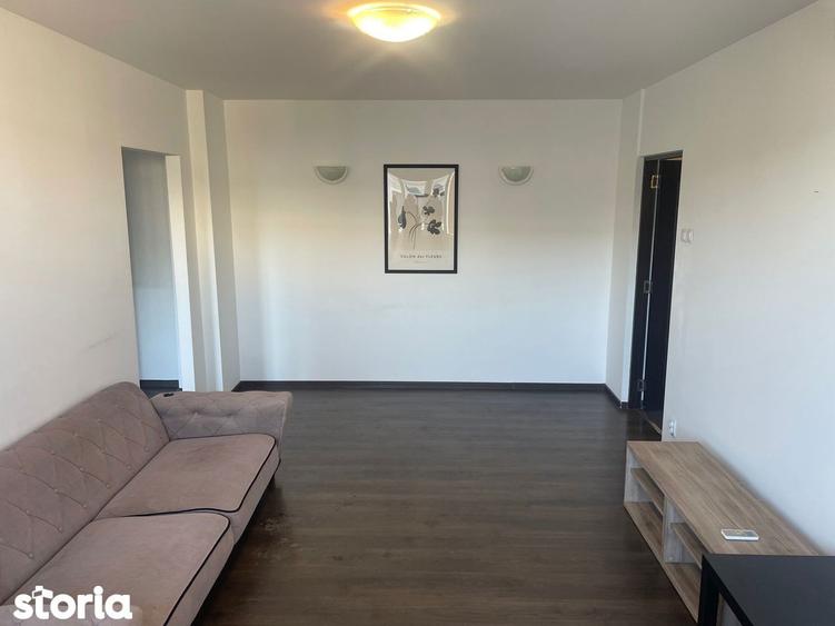 Apartament 2 camere, balcon ?i lift, Sector 4 - 12