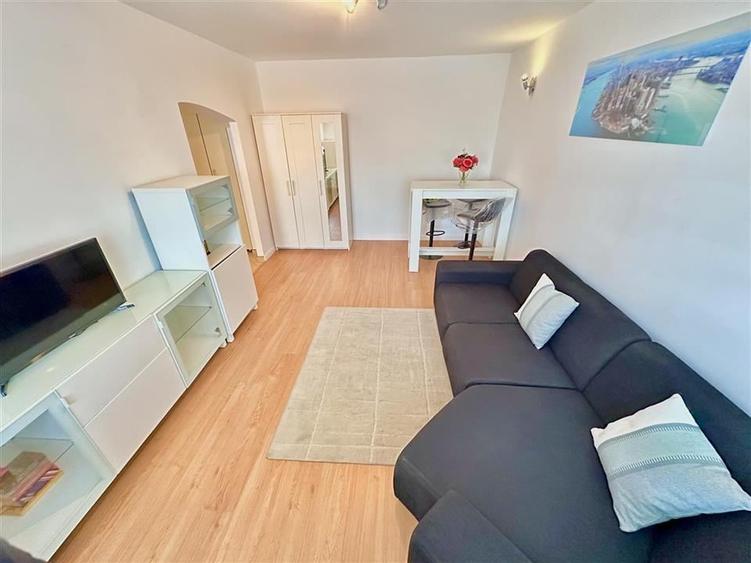 Vanzare apartament cu 2 camere Pasajul Basarb - 4