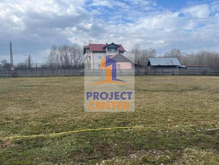 Teren de vanzare la DN, Com. Cotmeana - 4