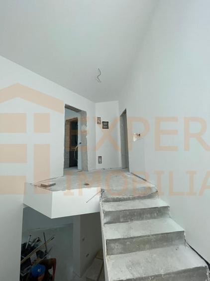 DUPLEX P+1, situat in zona DACIA - 5