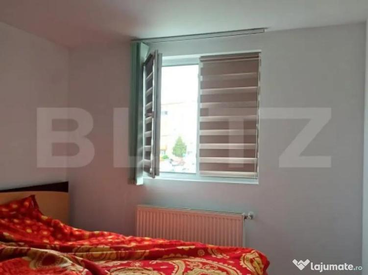 Casa cu spatiu comercial, in zona Poiana - 14