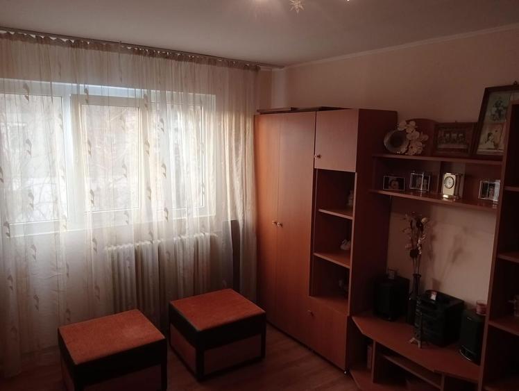 Vand apartament 2 camere - 7