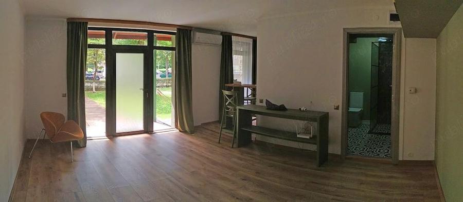 Inchiriez spatiu comercial central Hunedoara - 2