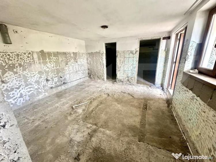 Casa de vanzare, 5 camere, teren 672 mp, Cugir - 3