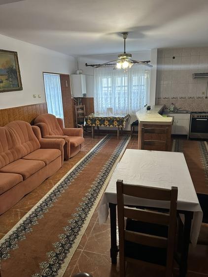 Casă cu 4 camere cu Teren 300 Mp în Central