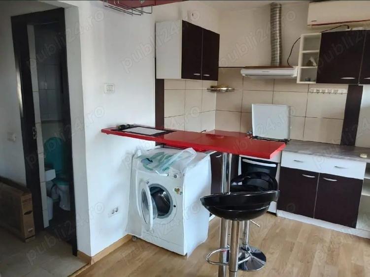 Garsoniera la mansarda in poarta 6 - 4