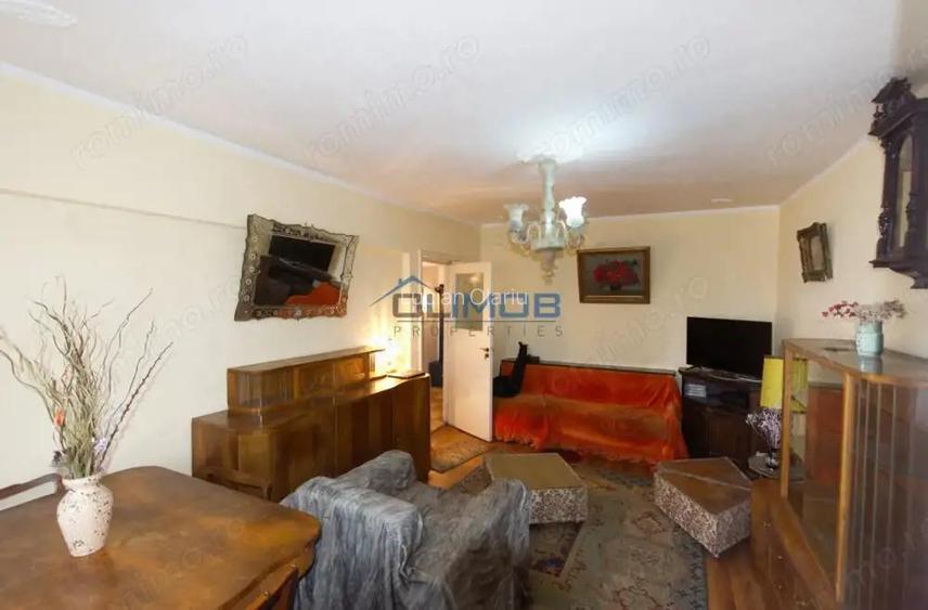 Apartament 3 camere de vanzare vedere spate Bulevardul Tei Apartament 3 camere de vanzare vedere spate Bulevardul Tei