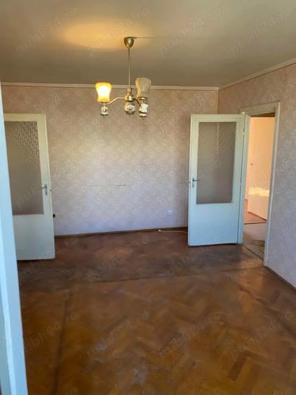 Apartament de vanzare 2 camere , Str Paulesti , et 3 , 62.000 euro neg. - 11