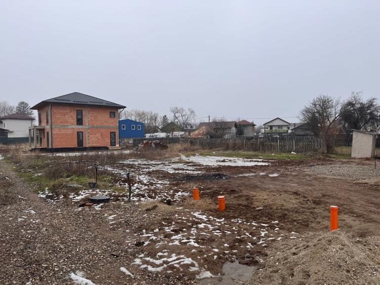 Teren Ciolpani: 500 mp langa padure si DN/ toate utilitatile - 14