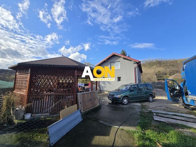 Casa Individuala 4 Camere, 4 bai, 550mp Teren, cu Garaj - 2