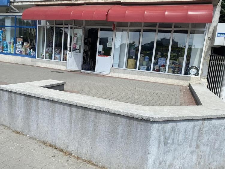 Spa?iu comercial de inchiriat - 3