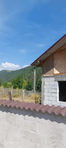 Vind casa in constructie - 1