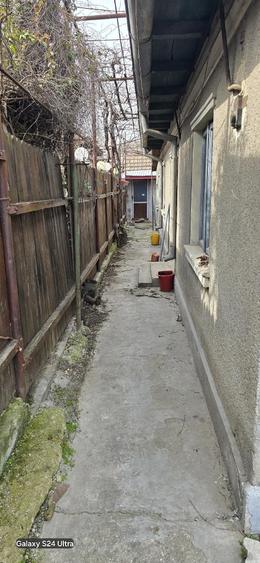 vand teren cu casa din chirpici ?i caramida - 6