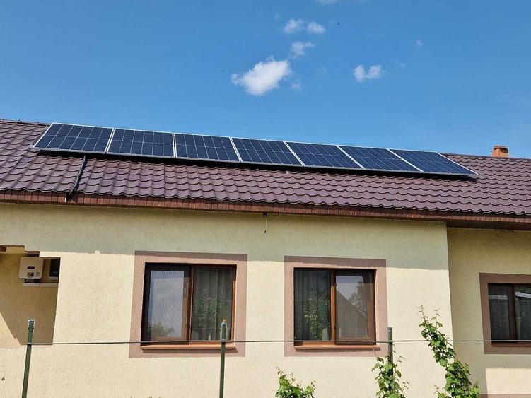 Casa + Teren Brebeni - 8000 metri patrati - 10 minute de Slatina - 6