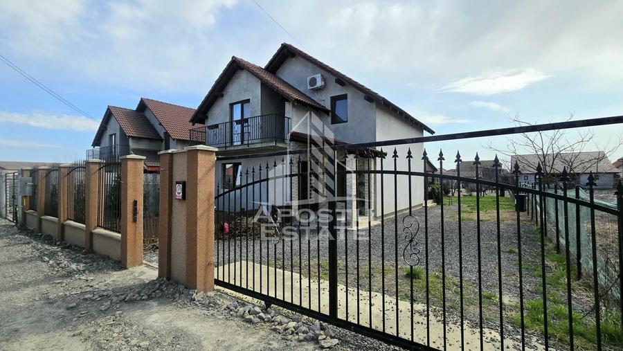 Casa individuala de vanzare, 4 camere, Sanmihaiu Roman, comision 0 - 1