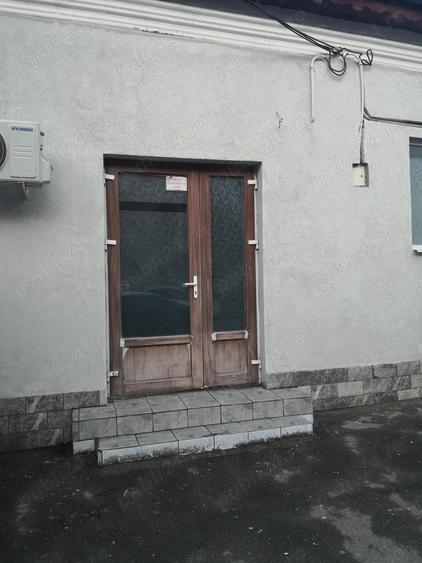 inchiriez spatiu - 1