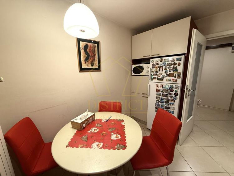 Apartament decomandat cu 3 camere | Circumvalatiunii - 13