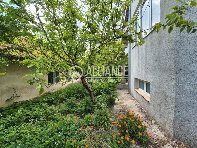 TECHIRGHIOL (COD 02)-  Vilă 10 camere ultracentrala - 15