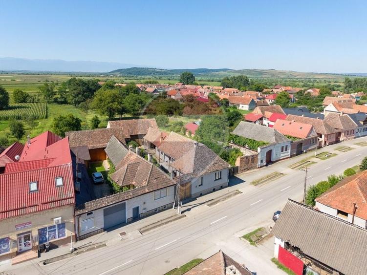 Casă individuală cu 4 camere cu Teren 1346 Mp în Comana de Jos