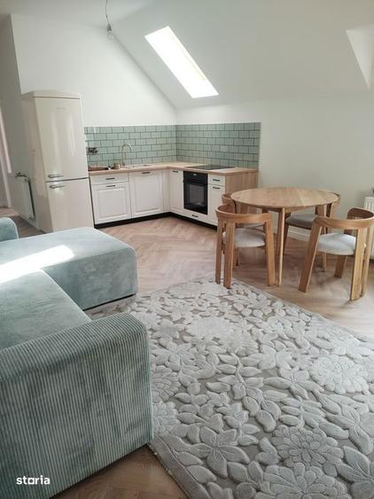 Casa de inchiriat cu 4 camere zona Parcul Regina Maria - 1