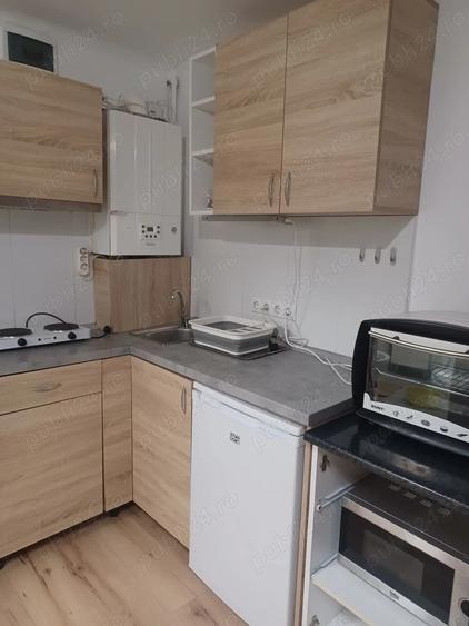 Inchiriez studio ultracentral vis a vis de UMF - 1