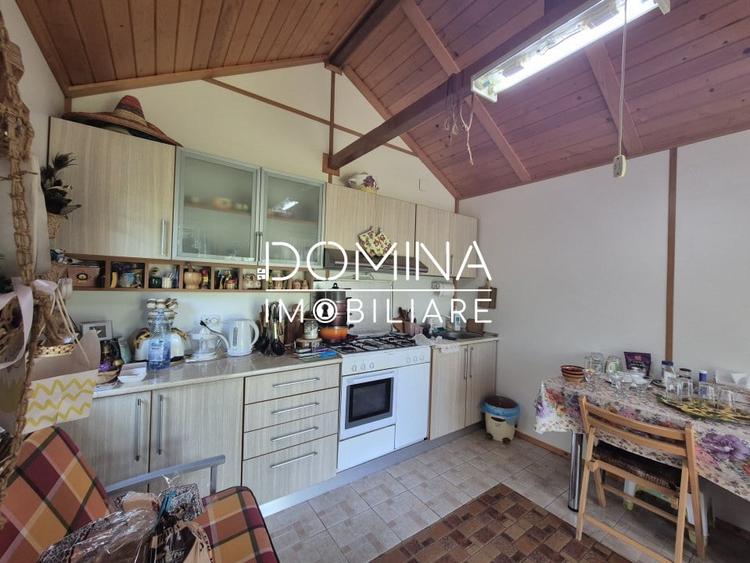 Vanzare proprietate remarcabila situata in zona turistica Runcu - 10