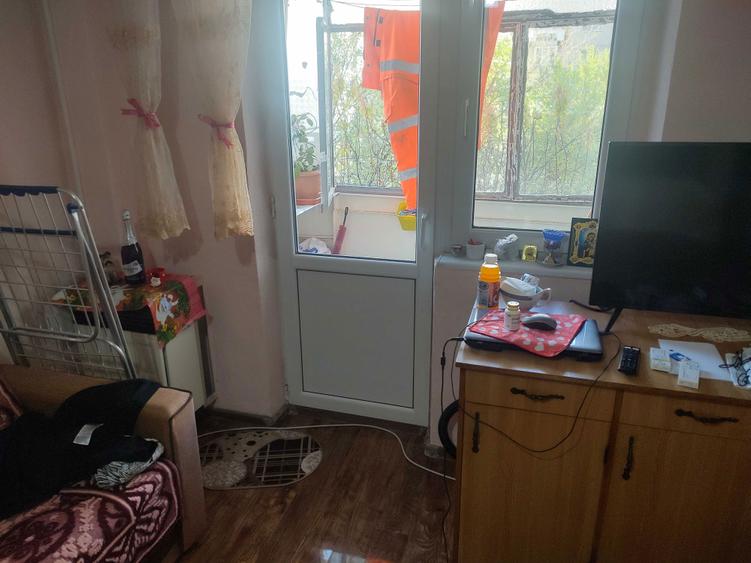 Vand apartament 2 camere - 4