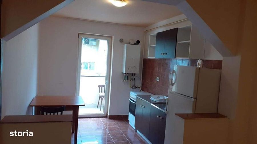 Inchiriez apartament strada Florilor - 1