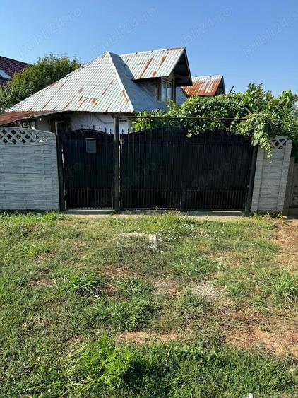 Casa de vanzare 7km de craiova teren 2400mp - 2
