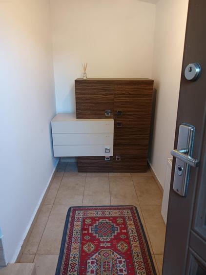 Vanzare proprietate cu doua case si intrari separate curte Giulesti - 12