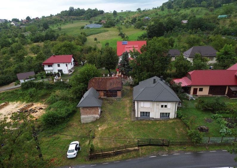 De vanzare casa din caramida cu teren zona Pensiun... - 10